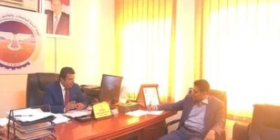 خلال لقائه رئيس مؤسسة المستثمر للمؤتمرات والمعارض .. مدير عام هيئة المواصفات في عدن يؤكد حرص الهيئة على المشاركة في الورشة التمهيدية لمعرض «فوديكس اليمن»