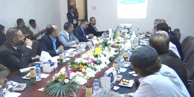 اللجنة البرلمانية تناقش مع وزارة الصناعة تأثير الوديعة السعودية وتقرير الخبراء في اليمن